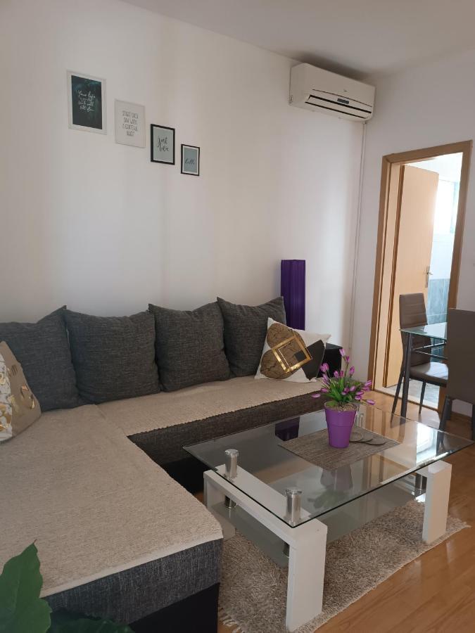 Apartment "San Marino" Baška Voda Extérieur photo