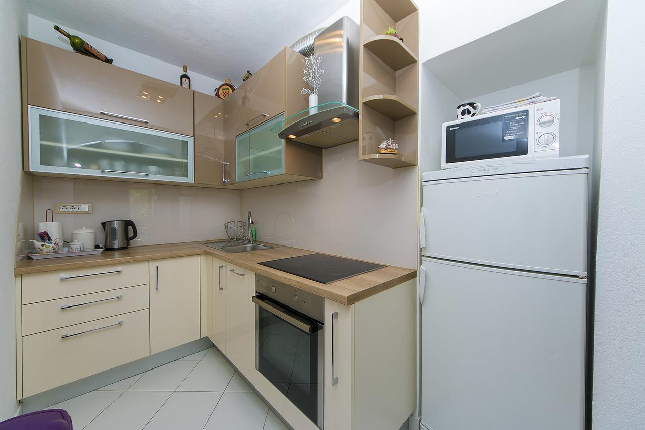 Apartment "San Marino" Baška Voda Extérieur photo