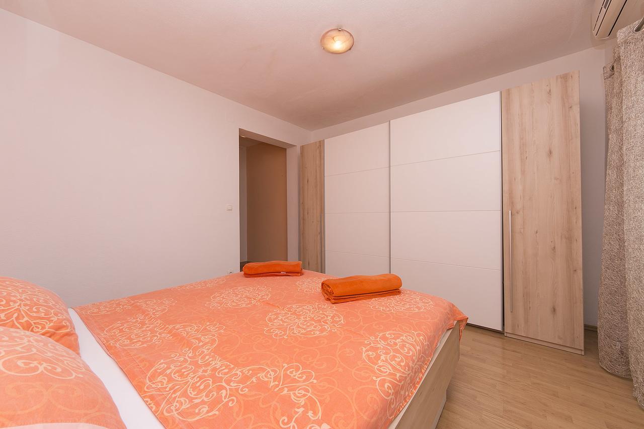 Apartment "San Marino" Baška Voda Extérieur photo